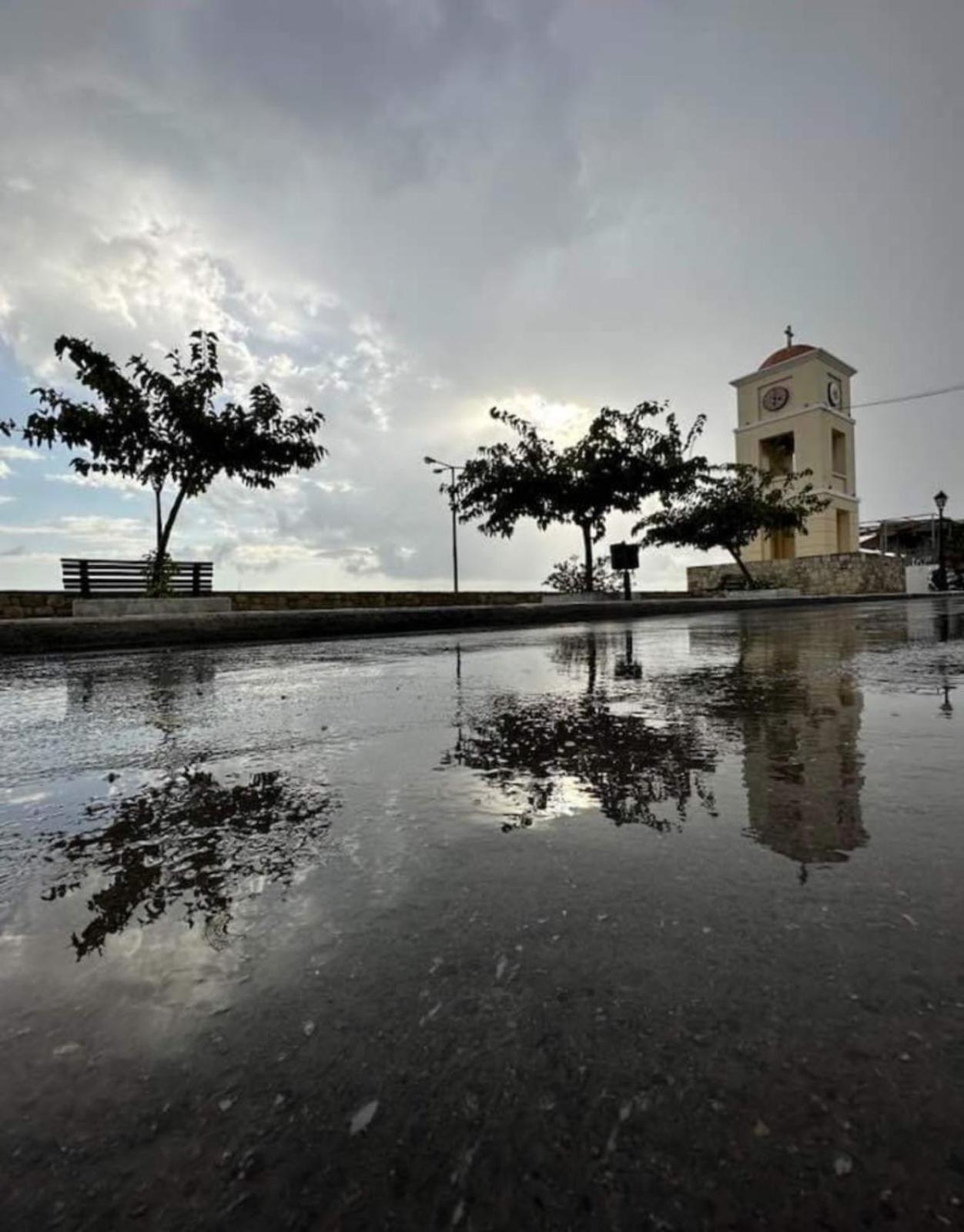 Maciliavilla. Ierápetra Esterno foto